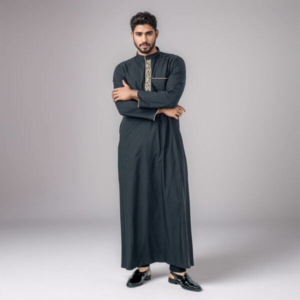 embroidered black mens thobe