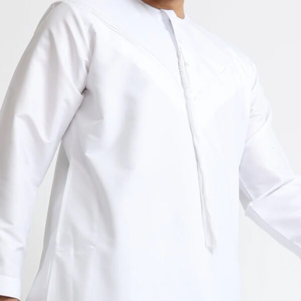 Pleated White Emirate Thobe