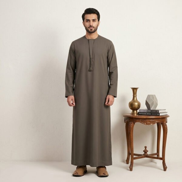 Authentic Emirati Style earthy taupe Mens Thobe